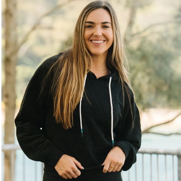 NWT ZYIA Black Quilted Triad Hoodie Size Large Athleisure Fall Autumn Comfort - Picture 4 of 14